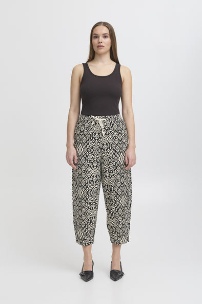 Linno Barrel black diamond pants