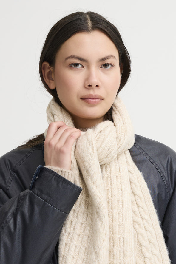 Lucy scarf