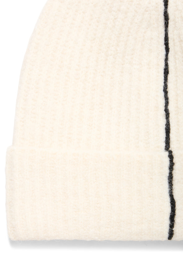 beanie Lavina