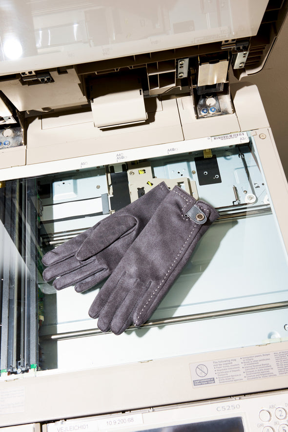 Martha gloves (in black)
