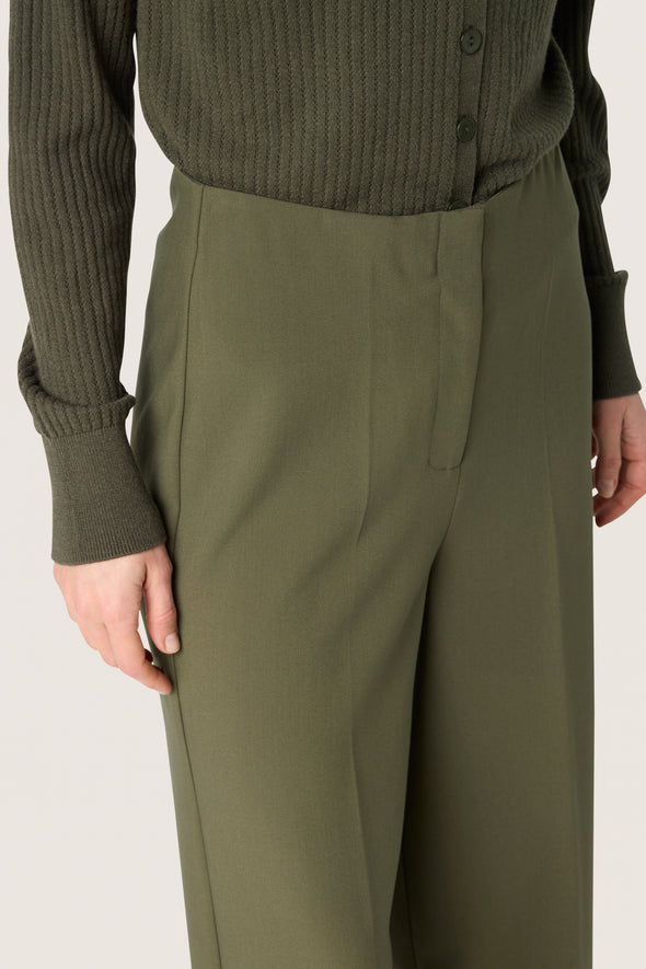 Pantalon Corinne Wide Cropped grape leaf