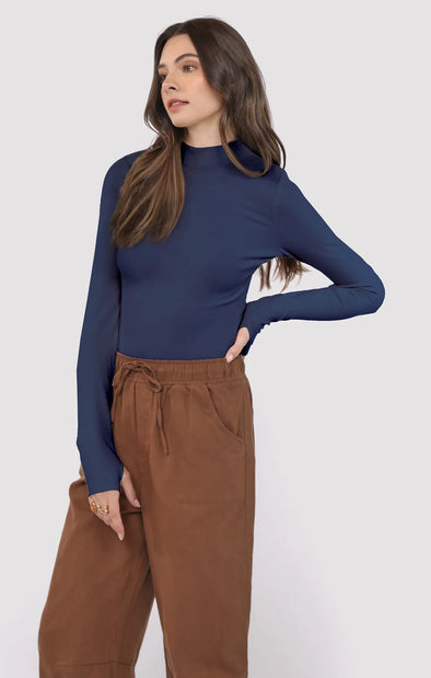 Ronan Mock Neck marine