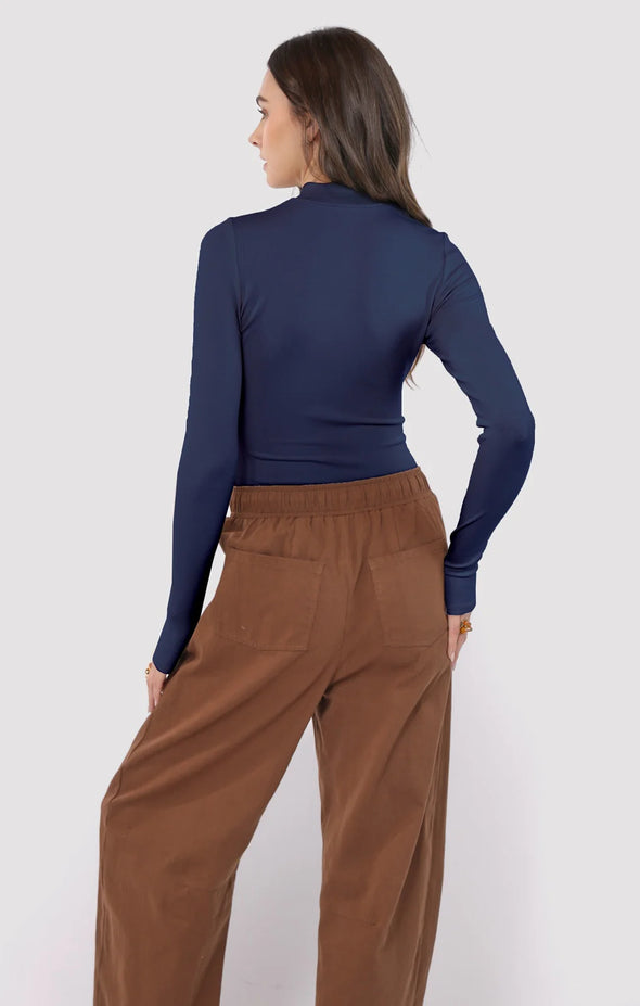 Ronan Mock Neck marine