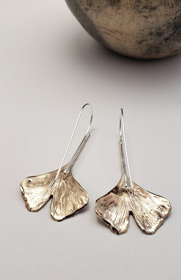 Ginkgo leaf earrings in bronze