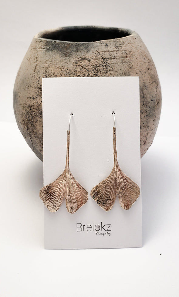 Ginkgo leaf earrings in bronze