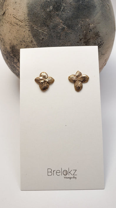 Stud earrings Hydrangea flowers in bronze