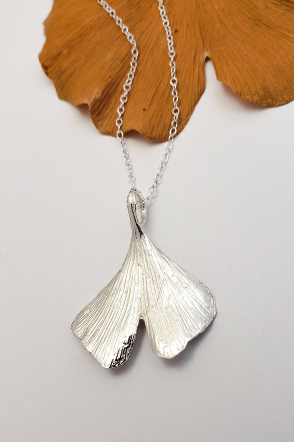 Silver Ginkgo leaf necklace