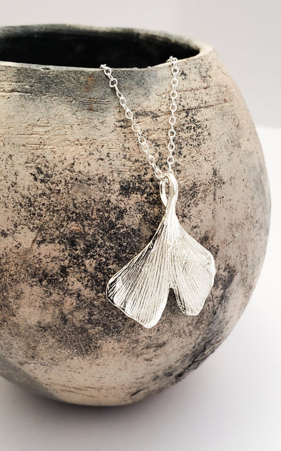 Silver Ginkgo leaf necklace