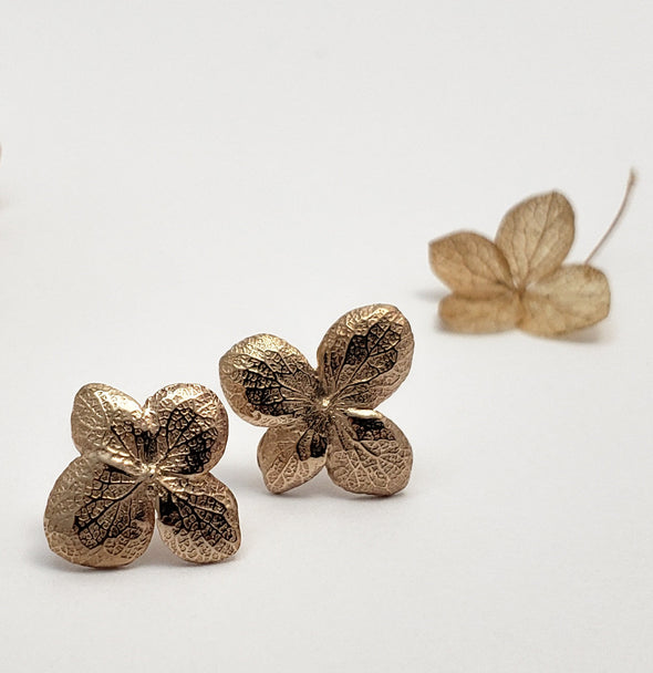 Stud earrings Hydrangea flowers in bronze