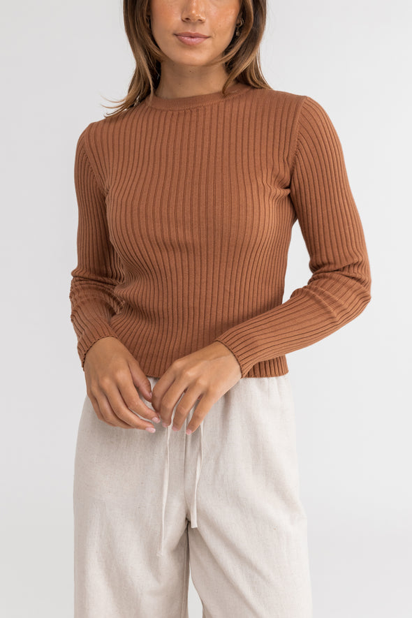 Cinnamon sweater